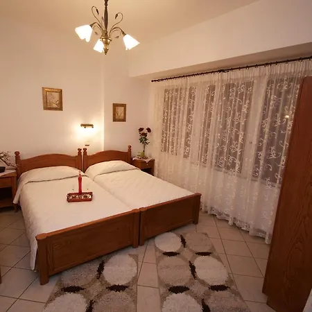 Papagiannopoulou * Zagorá